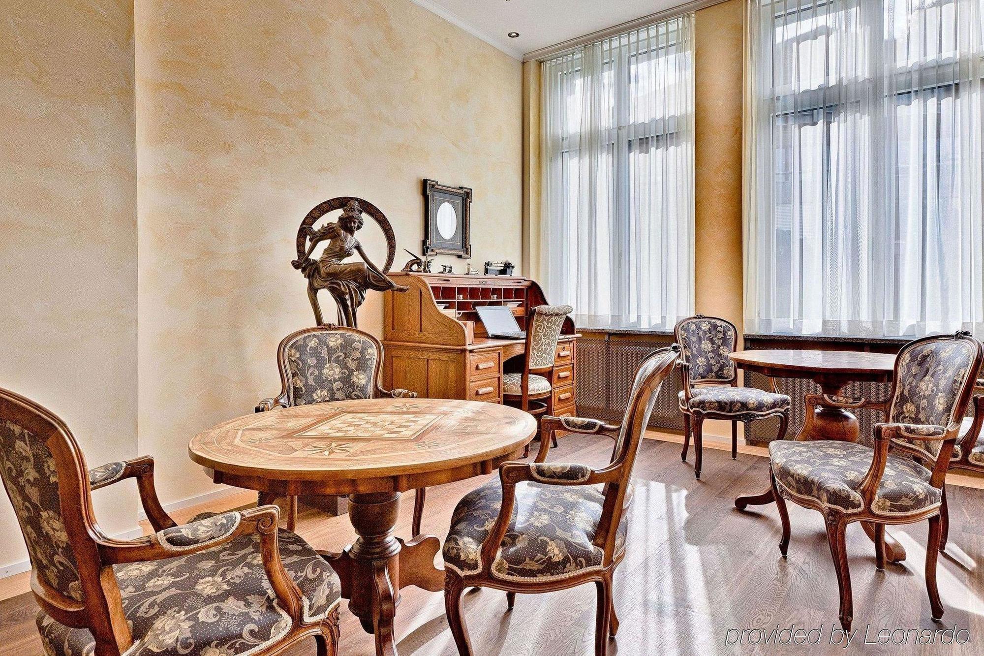 Belvedere Strandhotel Шпиц Ресторант снимка